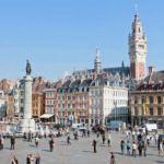 Photo de la ville de Lille en France ou se situe une agence ADAPTEL. La photo représente la grande place.